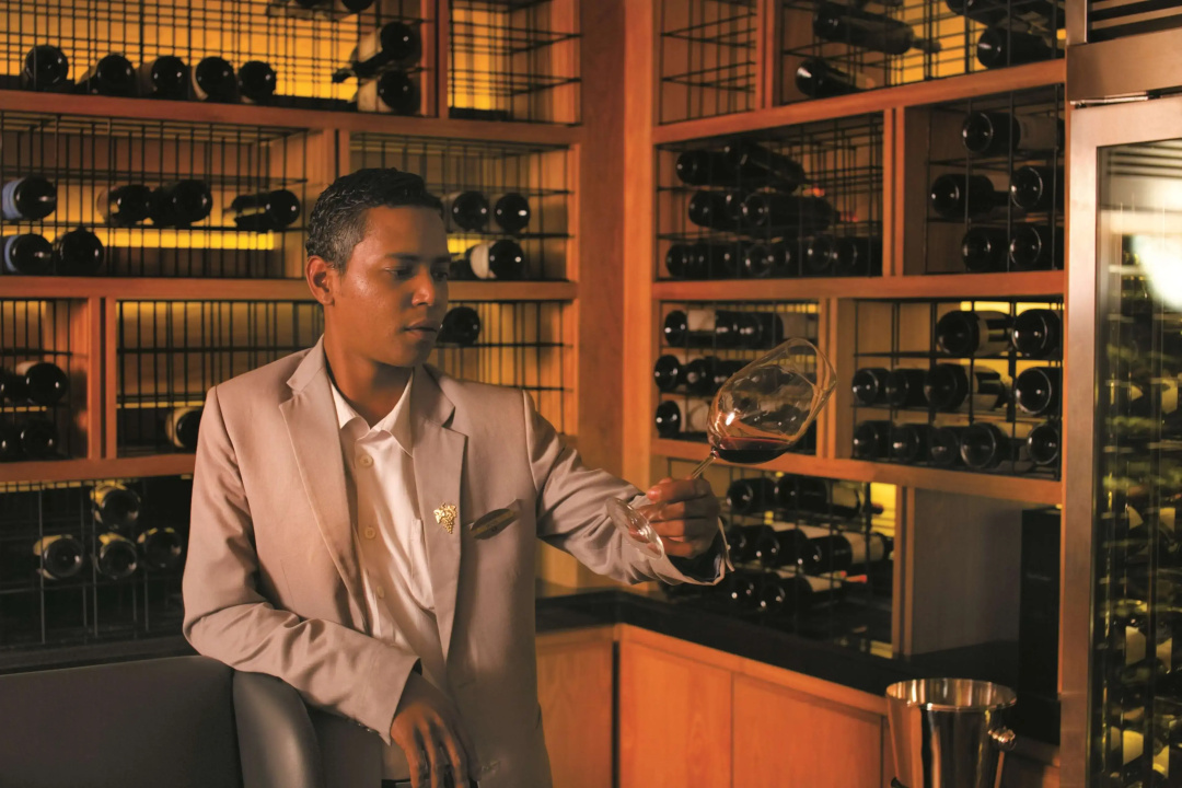 OUTRIGGER Mauritius Beach Resort — dining
