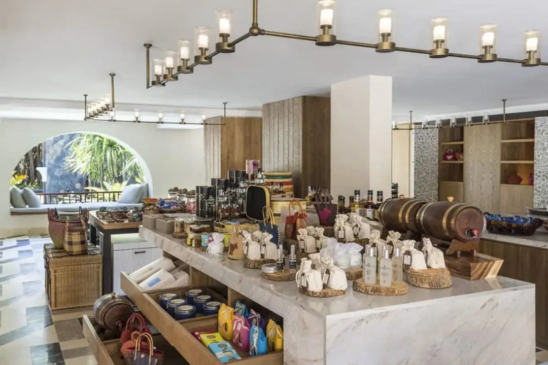 Shangri-La Le Touessrok — dining
