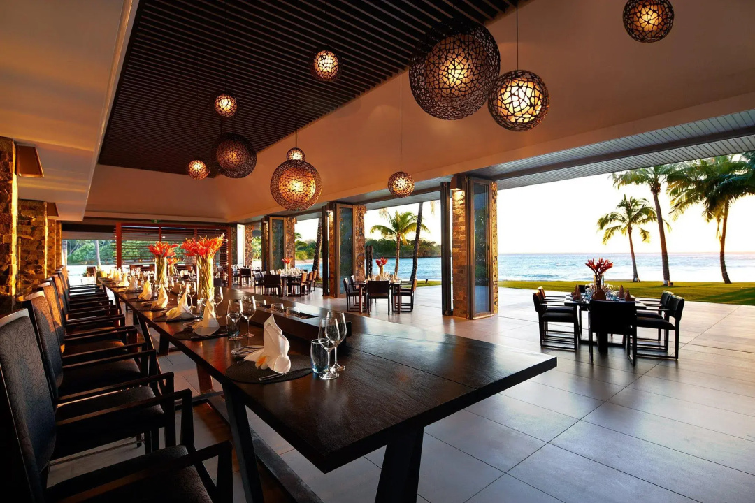 InterContinental Fiji Golf Resort & Spa by IHG — dining