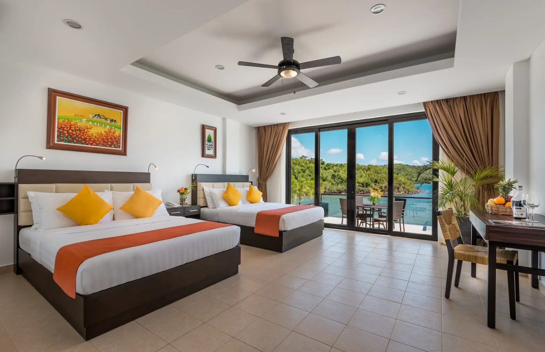 2 Bedrooms Villa