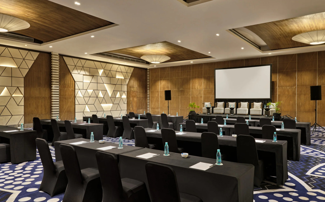 Crowne Plaza Fiji Nadi Bay Resort & Spa by IHG