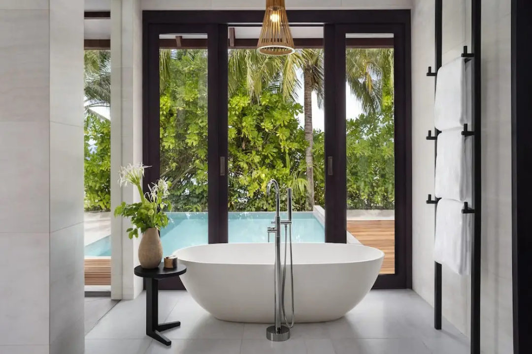 Anantara Veli Maldives Resort — the grounds