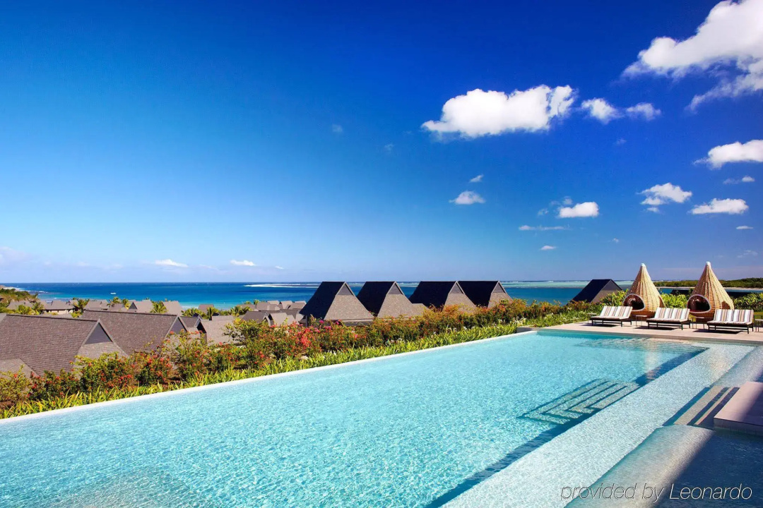 InterContinental Fiji Golf Resort & Spa by IHG — the pool