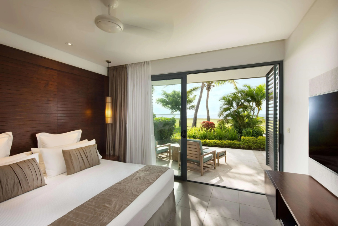 Hilton Fiji Beach Resort and Spa — a balcony
