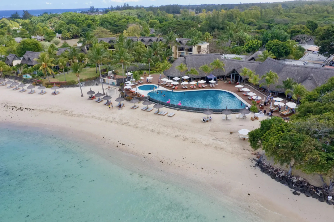 Sands Suites Resort & Spa — the beach