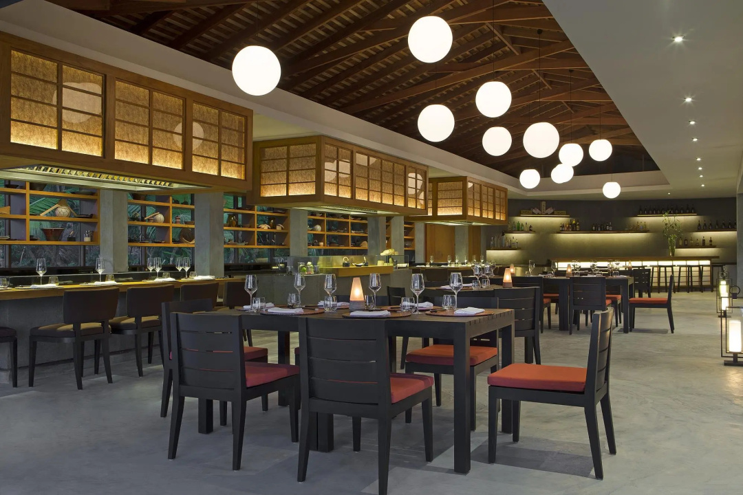 Anantara Veli Maldives Resort — dining