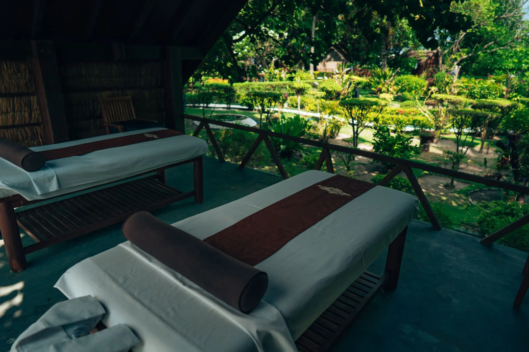 Adaaran Prestige Vadoo — the grounds