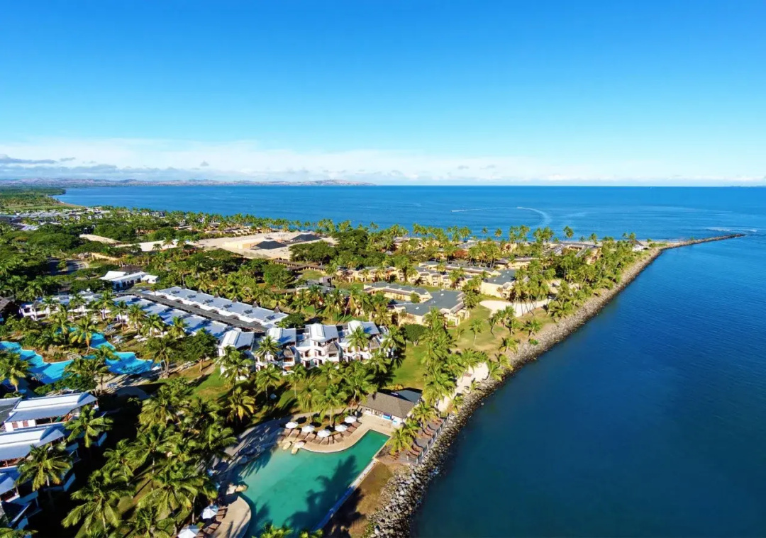 Sheraton Denarau Villas — the beach
