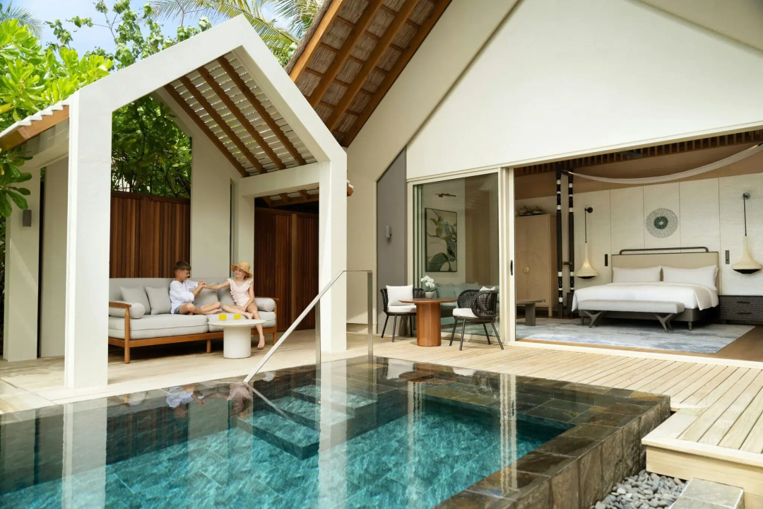 JW Marriott Maldives Kaafu Atoll Island Resort — the pool