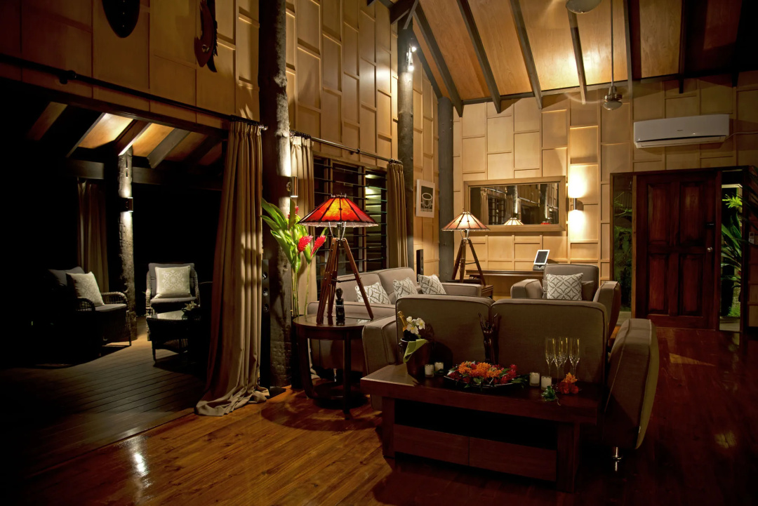 Emaho Sekawa Resort — a room