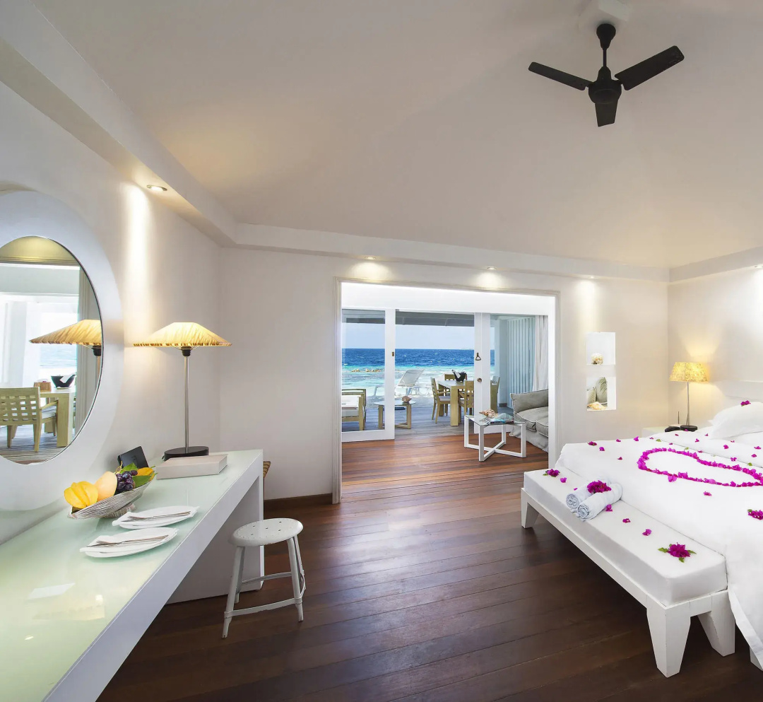 Diamonds Athuruga Maldives Resort & Spa — a room