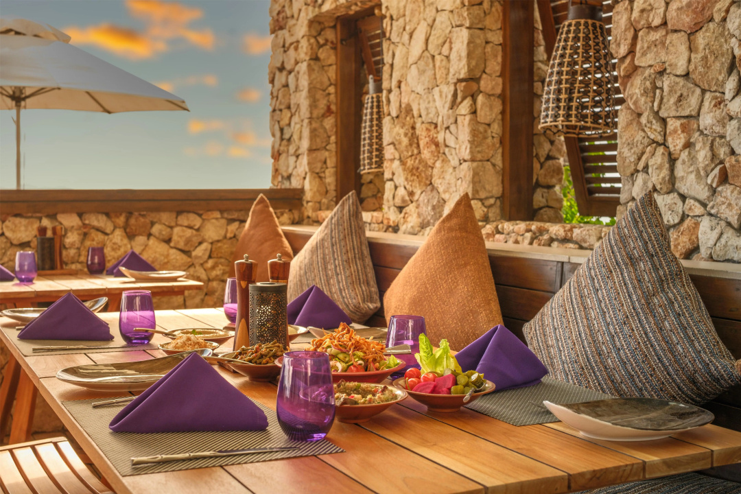 Radisson Blu Resort Fiji Denarau Island — the food