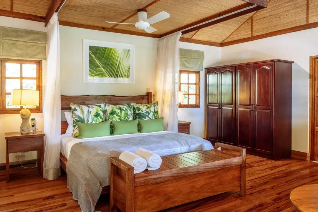 Denis Private Island — a room