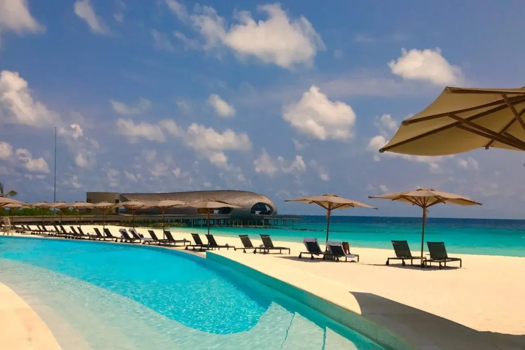 The St. Regis Maldives Vommuli Resort