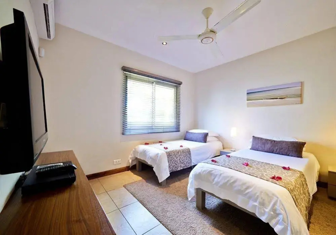 Bon Azur Elegant Suites & Penthouses by Lov — a room