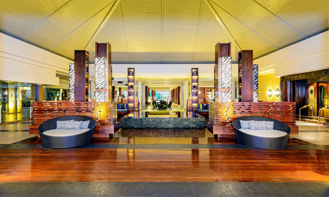 Sheraton Fiji Golf & Beach Resort — the lobby