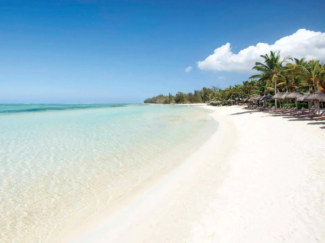Heritage Awali Golf & Spa Resort — the beach