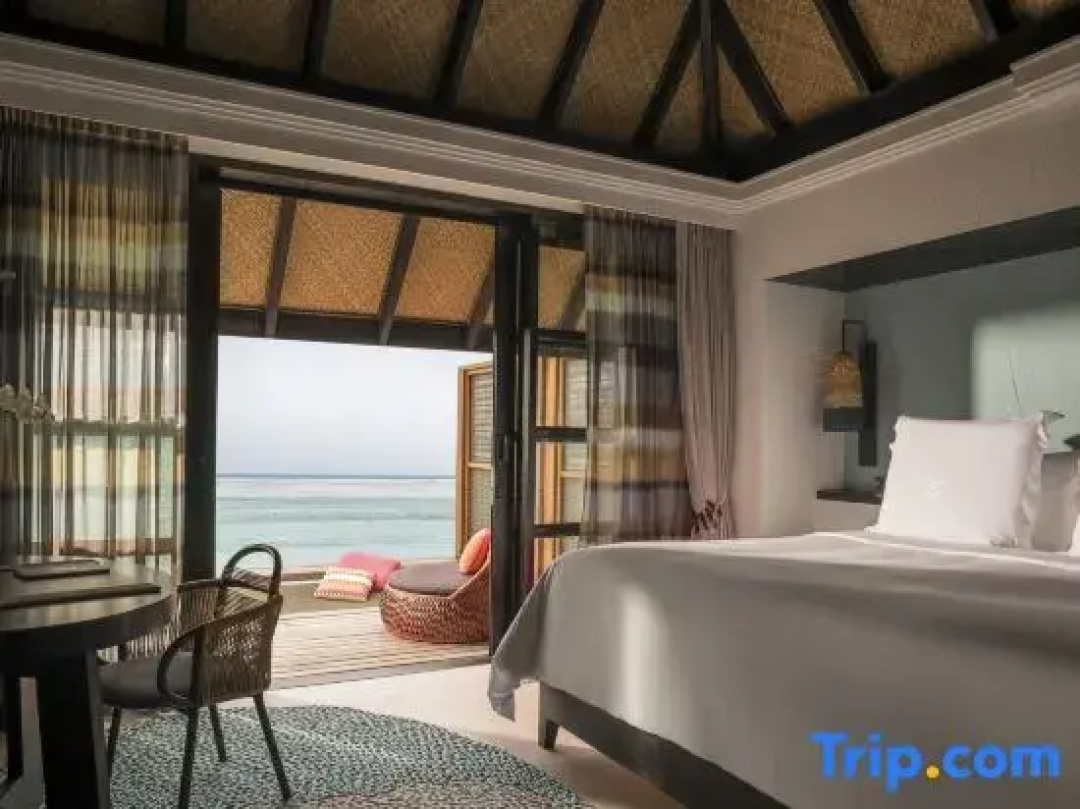 2 Bedrooms Family Water Suite