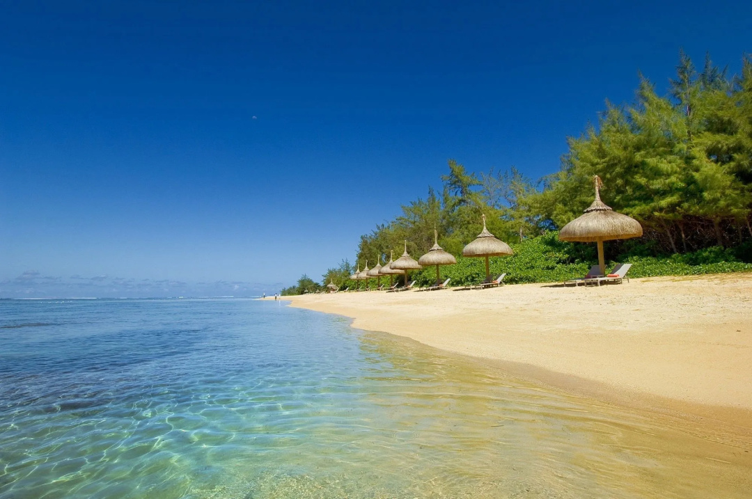 SO/ Sofitel Mauritius — the beach