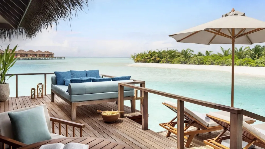 Anantara Veli Maldives Resort — the beach