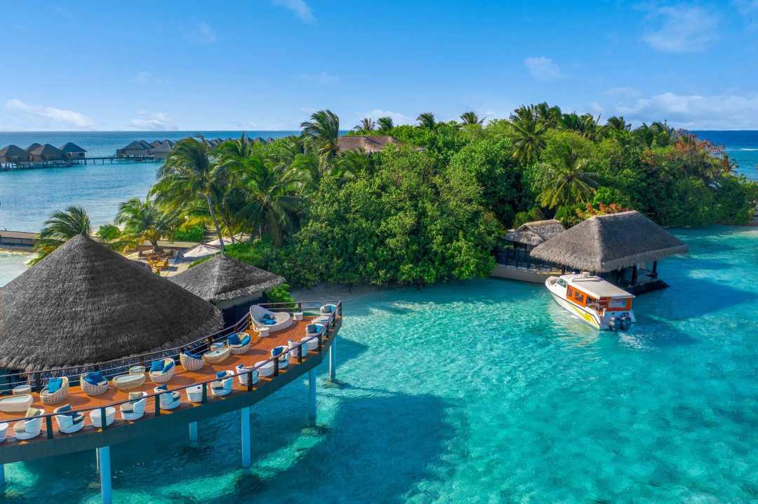 Adaaran Prestige Vadoo — the beach