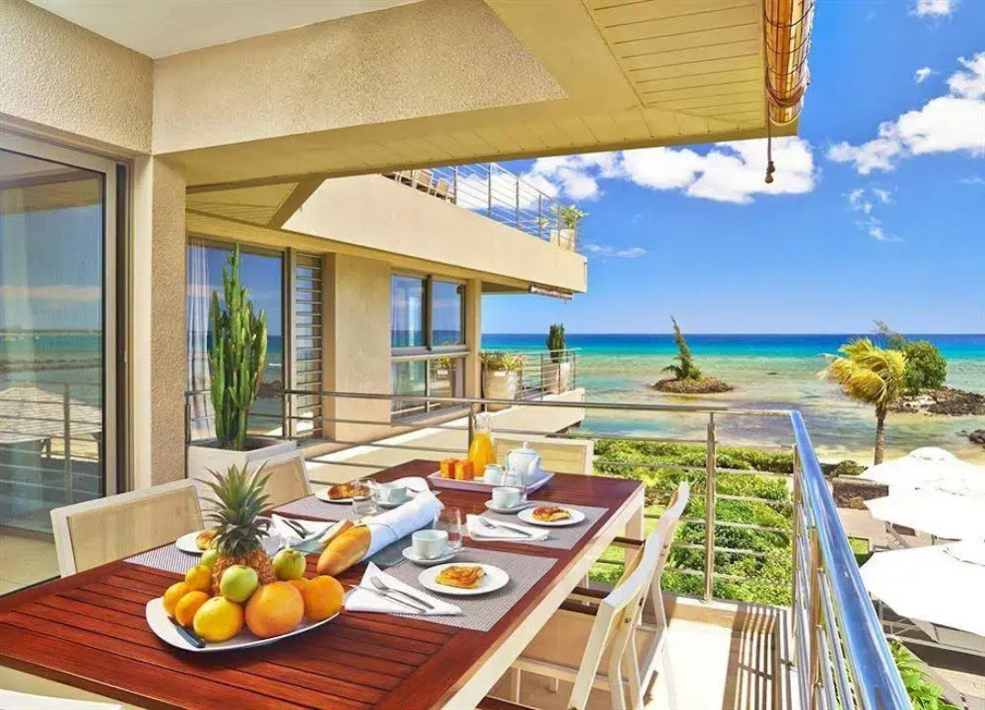 Bon Azur Elegant Suites & Penthouses by Lov — the food
