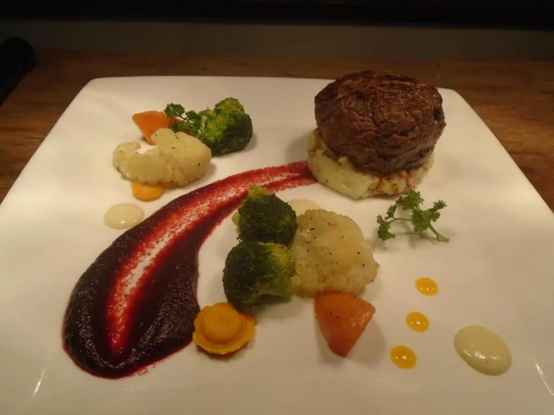 Tadrai Island Resort-Fiji — the food