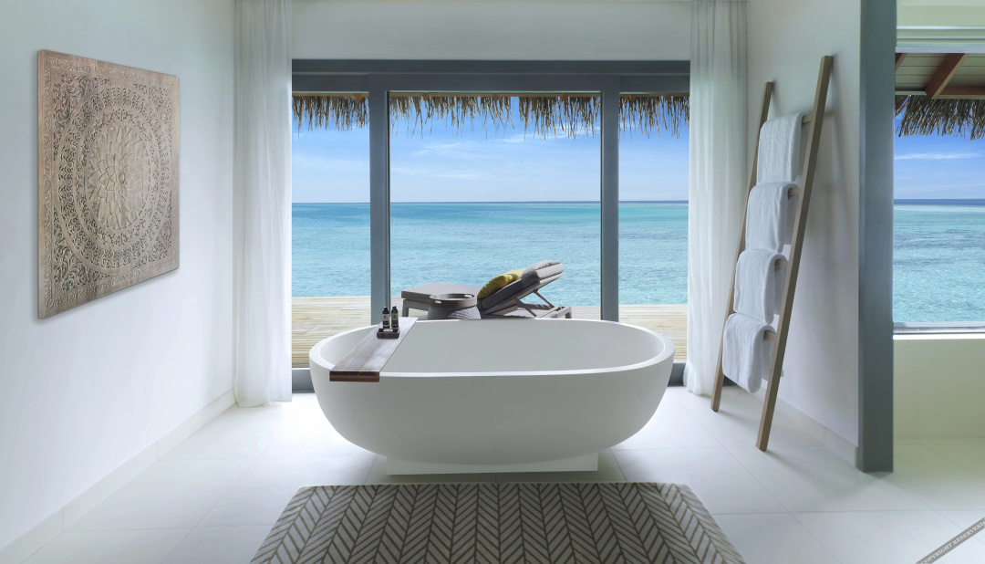 Vakkaru Maldives — a bathroom