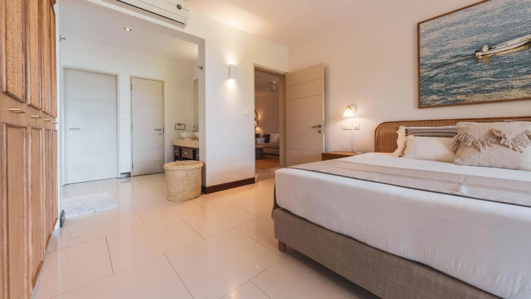Paradise Beach by Horizon Holidays — a room