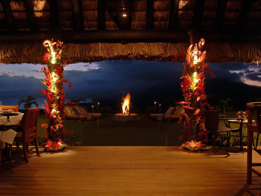 Emaho Sekawa Resort — dining