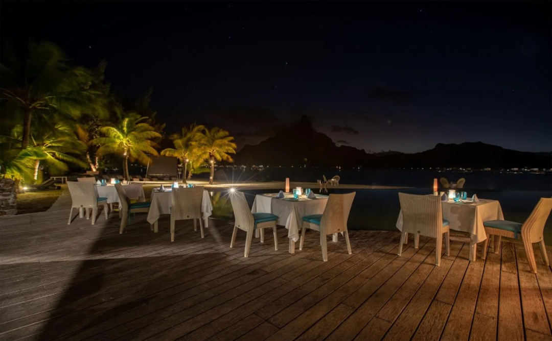 The Westin Bora Bora Resort & Spa — dining