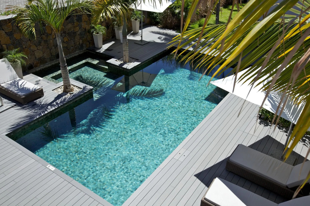 Paradise Beach by Horizon Holidays — the pool