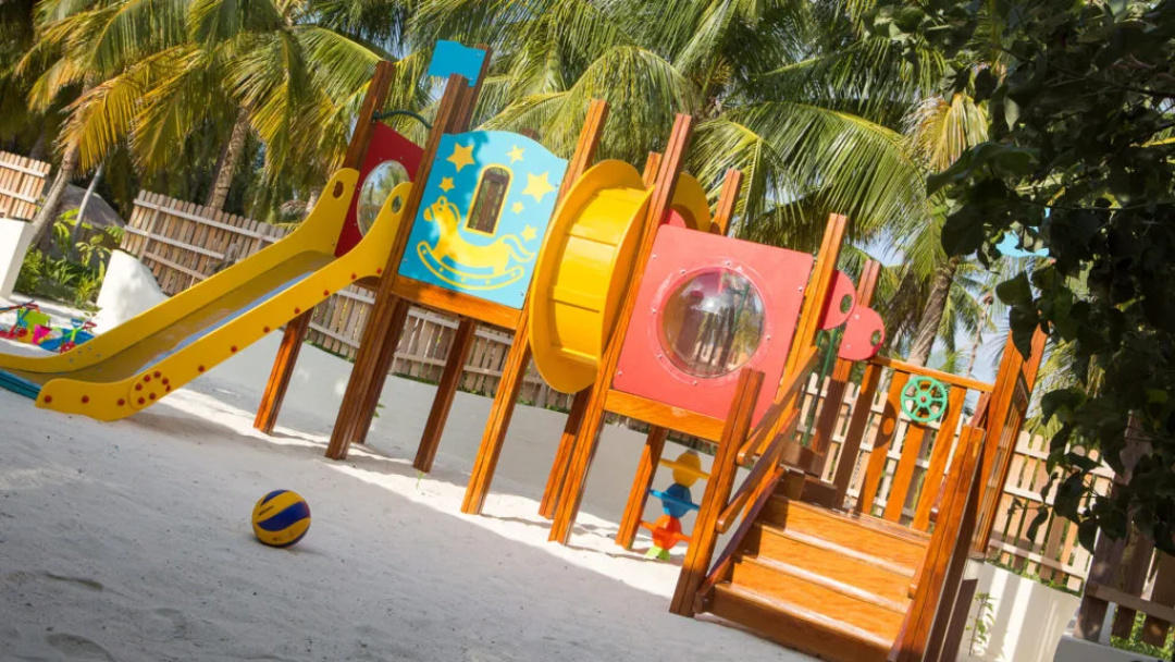 Furaveri Maldives Hotel