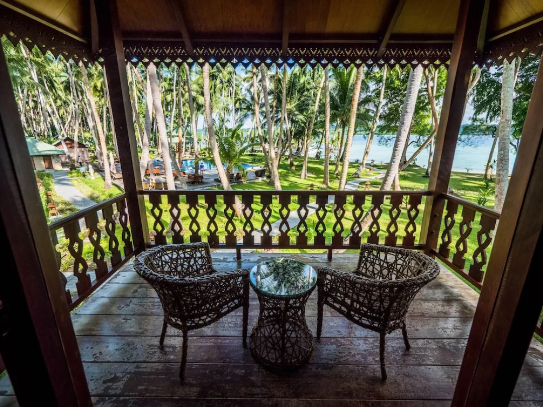 Bungalow with balcony
