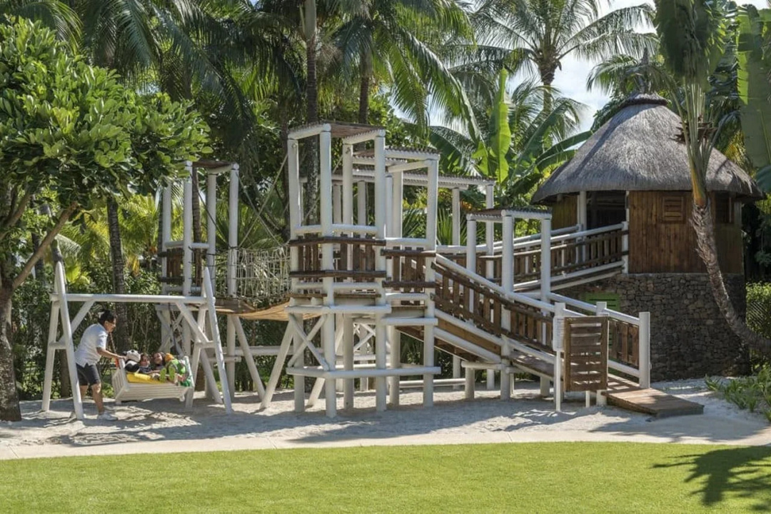 Shangri-La Le Touessrok — the grounds