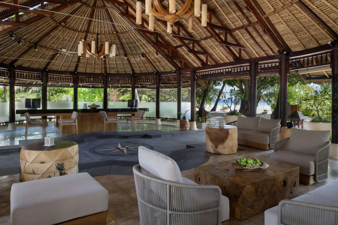 Banyan Tree Vabbinfaru Hotel — dining