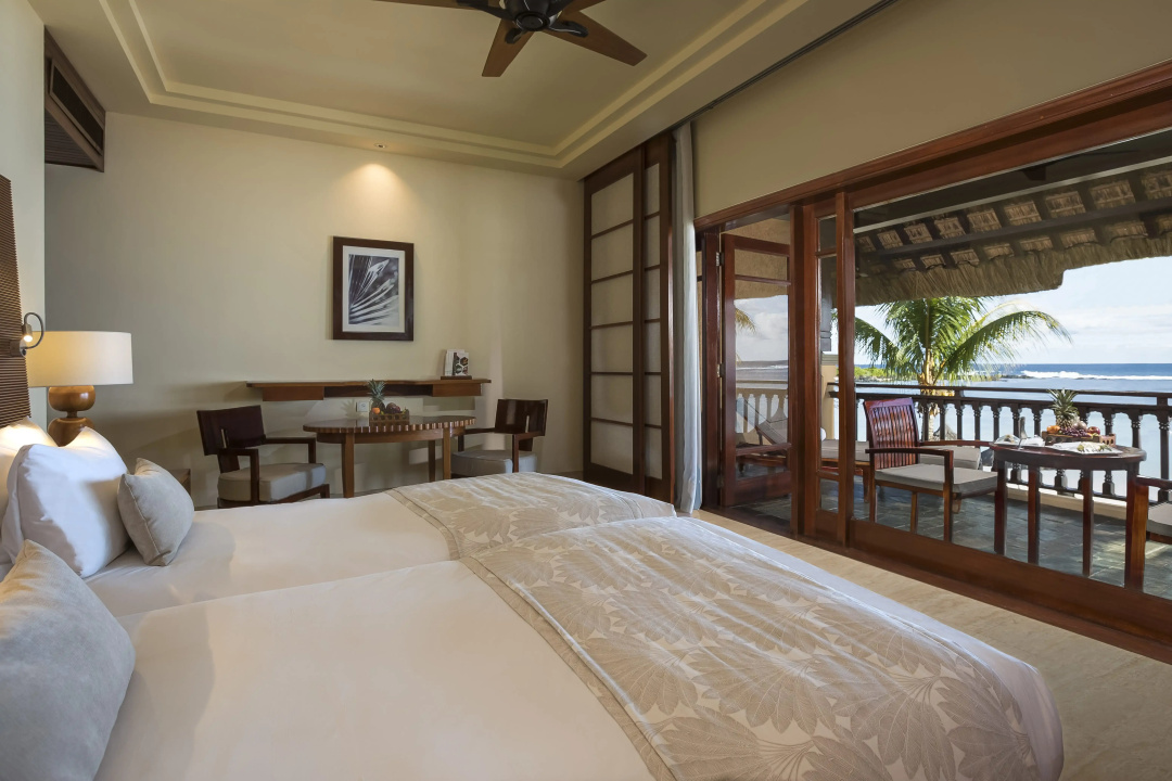 Shanti Maurice Resort & Spa — a balcony