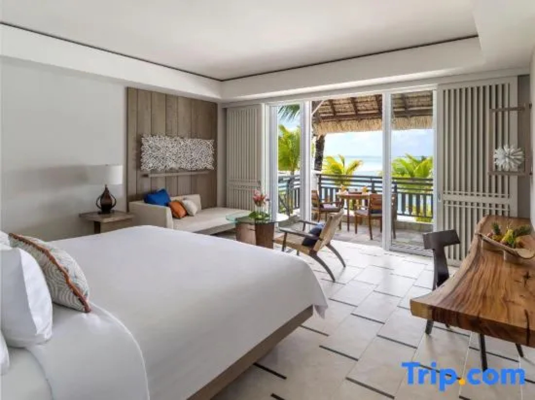 Hibiscus room with ocean view