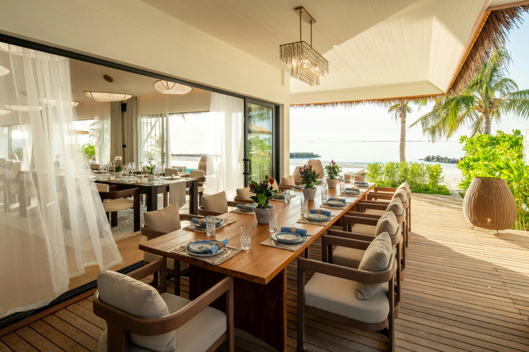 Hilton Maldives Amingiri Resort & Spa — dining