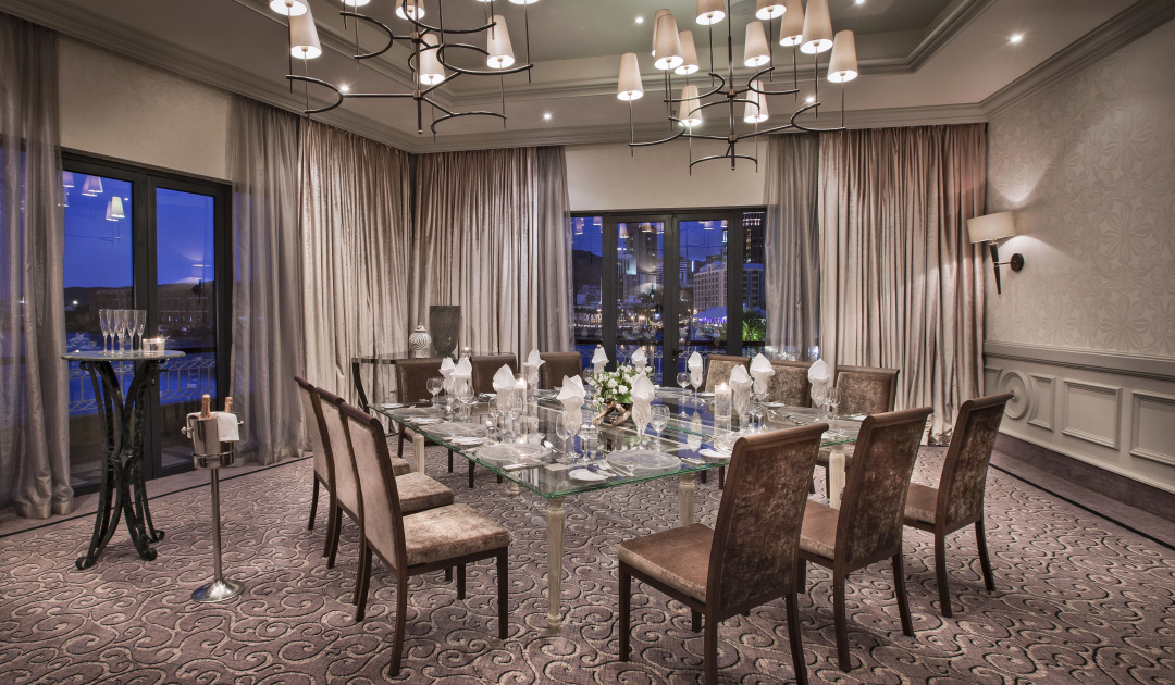 Labourdonnais Waterfront Hotel — dining