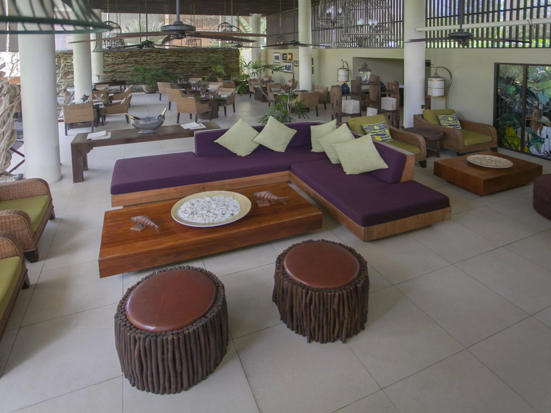 Dhevatara Beach Hotel — dining