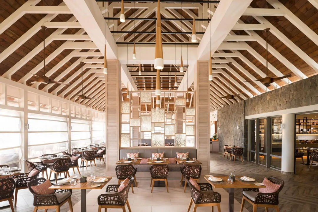 Anantara Iko Mauritius Resort & Villas — dining