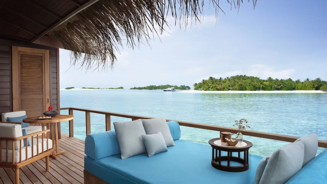 Anantara Veli Maldives Resort — the grounds