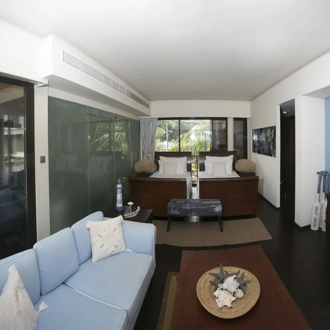 Suite with water view