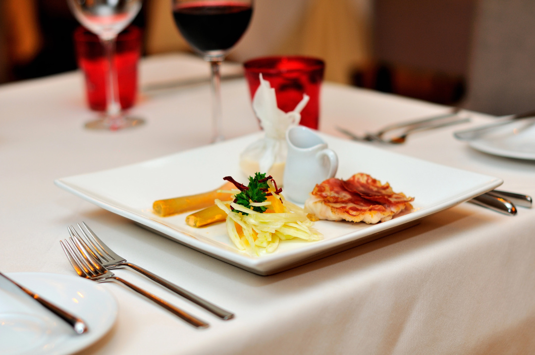 Le Cardinal Exclusive Resort — the food