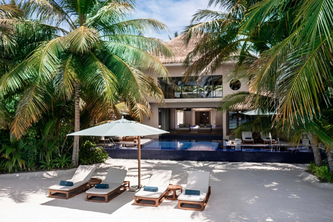 3 Bedrooms Beach pool pavilion