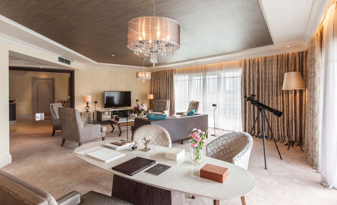 Labourdonnais Waterfront Hotel — a room