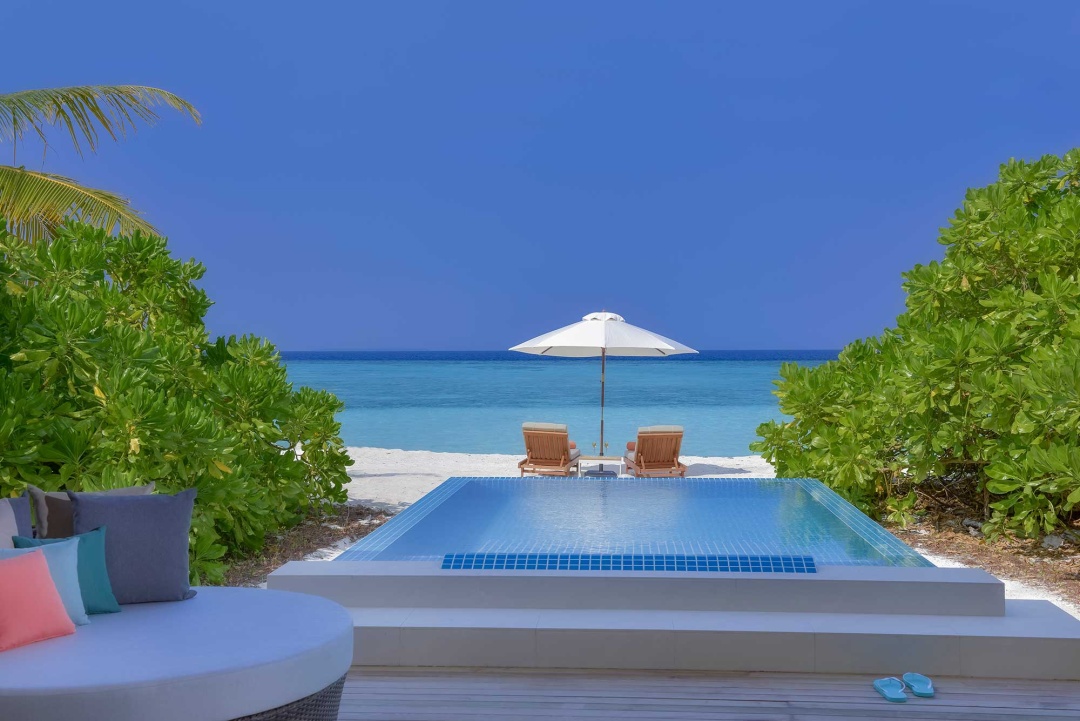 Emerald Faarufushi Resort & Spa — the pool
