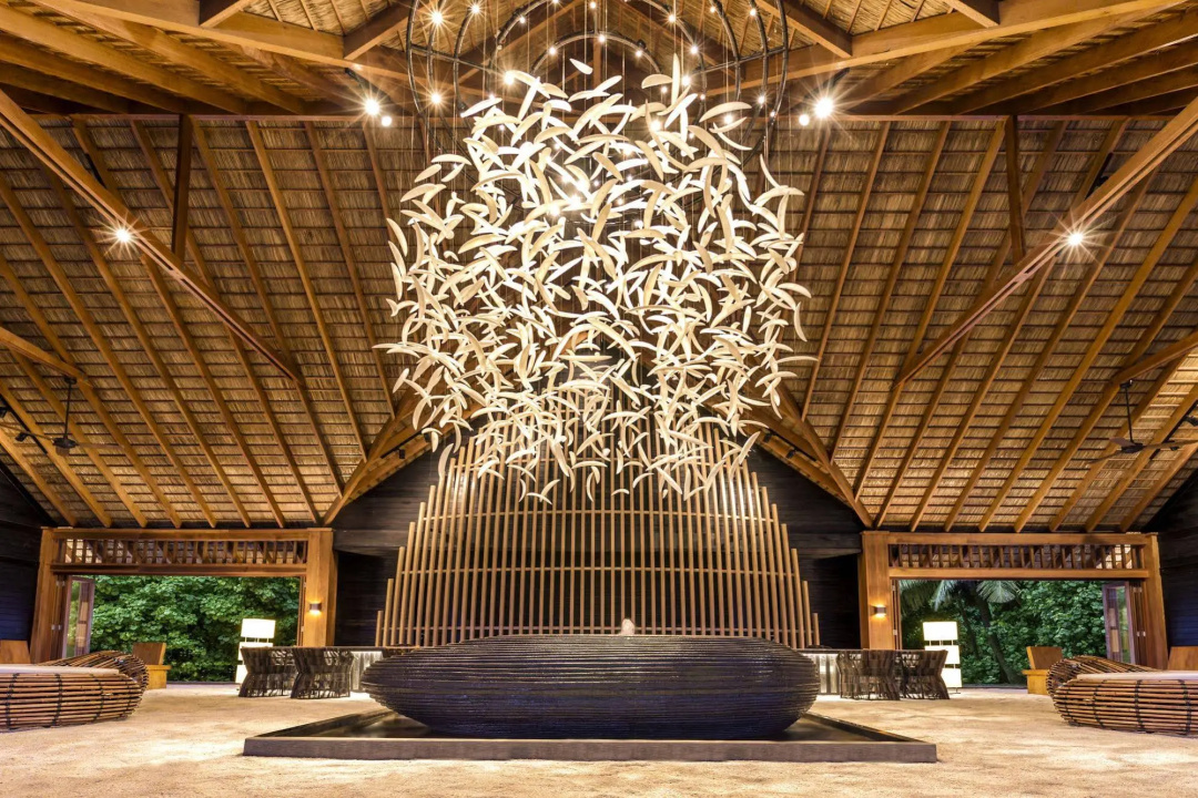 Hurawalhi Island Resort — the grounds