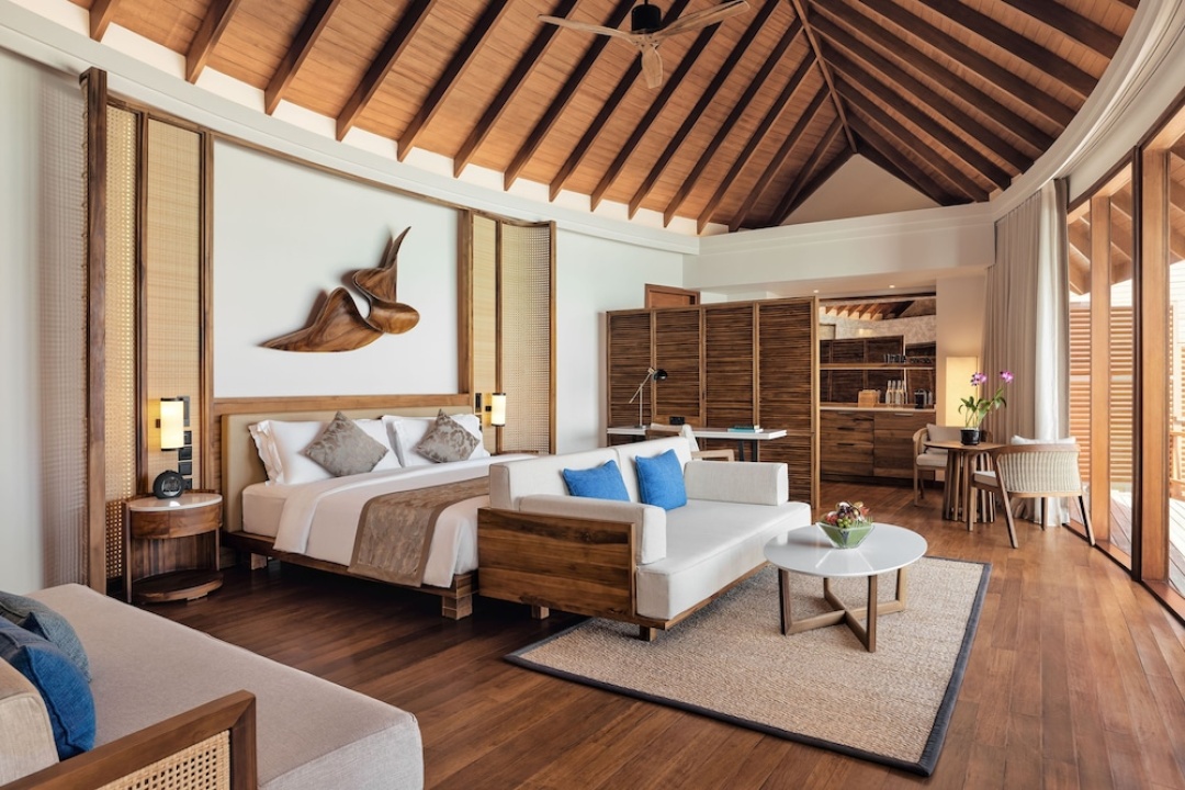 Anantara Dhigu Maldives Resort — a room